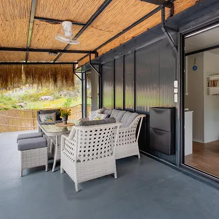 Secluded House W Nature View Bbq Garden ホテル